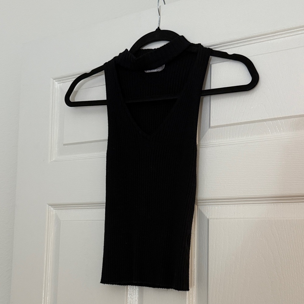 LF Black Sleeveless Ribbed Top
